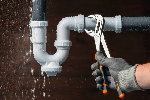 Professional Plumbing technician working in Running Springs, CA
